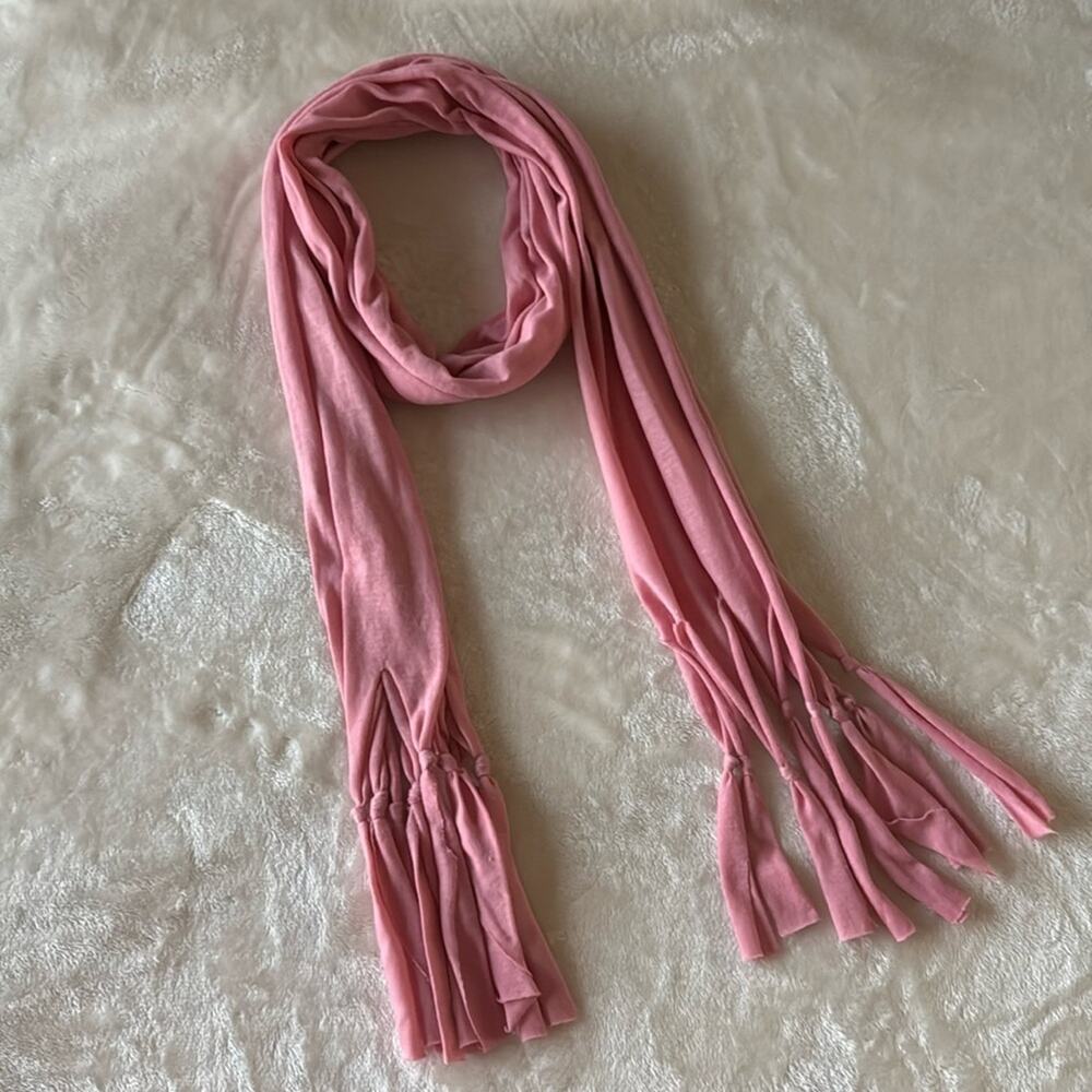 Chatties pink scarf